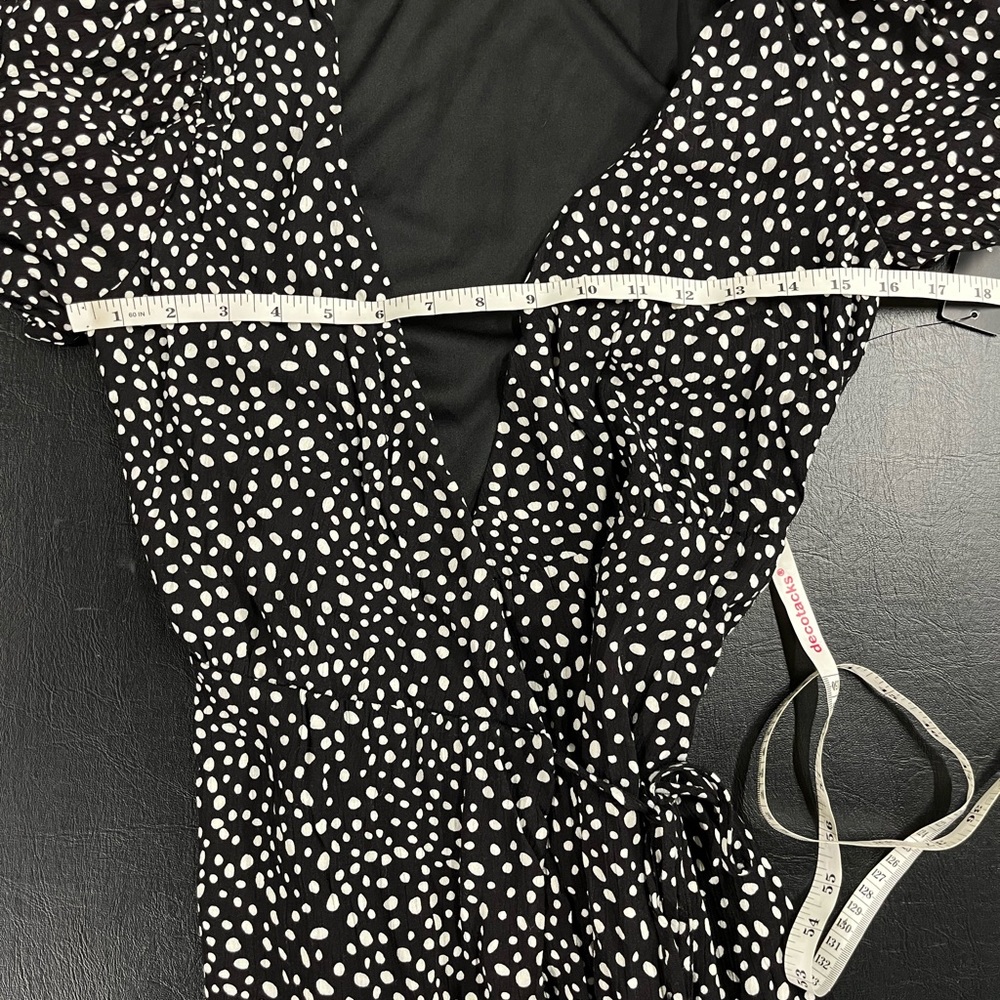 Lulus mini wrap dress size XS - Picture 8 of 9